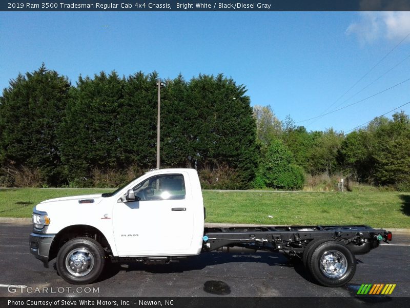 Bright White / Black/Diesel Gray 2019 Ram 3500 Tradesman Regular Cab 4x4 Chassis