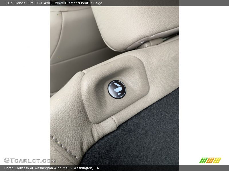 White Diamond Pearl / Beige 2019 Honda Pilot EX-L AWD
