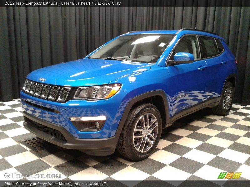 Laser Blue Pearl / Black/Ski Gray 2019 Jeep Compass Latitude