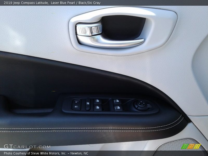 Laser Blue Pearl / Black/Ski Gray 2019 Jeep Compass Latitude