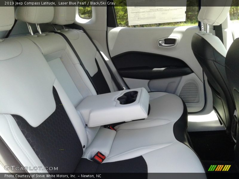 Laser Blue Pearl / Black/Ski Gray 2019 Jeep Compass Latitude