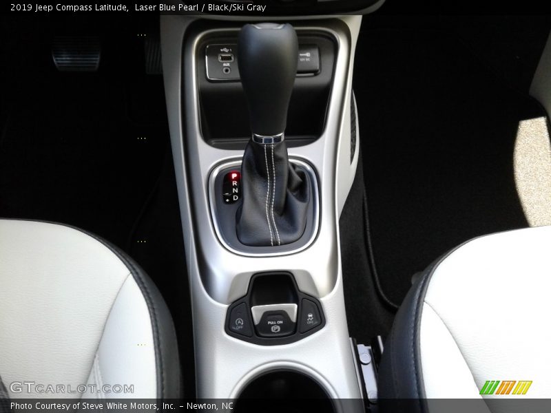 Laser Blue Pearl / Black/Ski Gray 2019 Jeep Compass Latitude