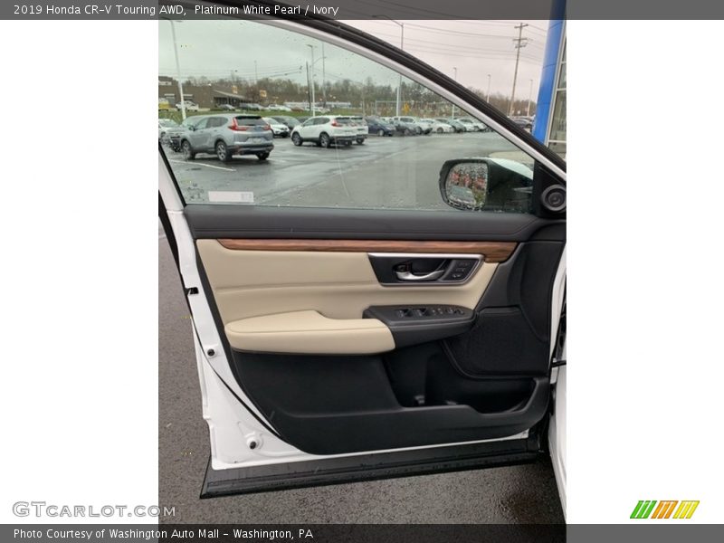 Platinum White Pearl / Ivory 2019 Honda CR-V Touring AWD
