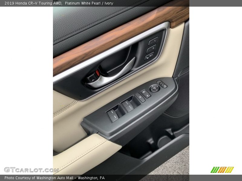 Platinum White Pearl / Ivory 2019 Honda CR-V Touring AWD