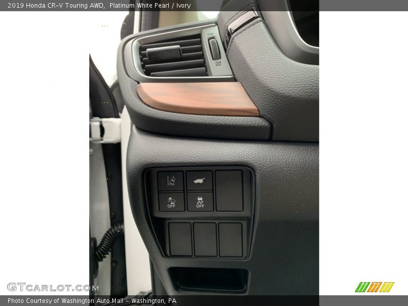 Platinum White Pearl / Ivory 2019 Honda CR-V Touring AWD