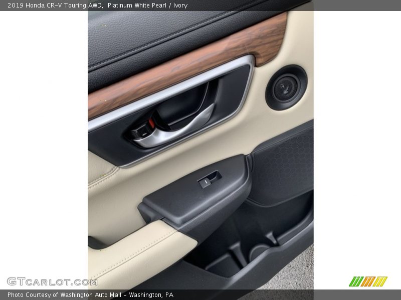 Platinum White Pearl / Ivory 2019 Honda CR-V Touring AWD