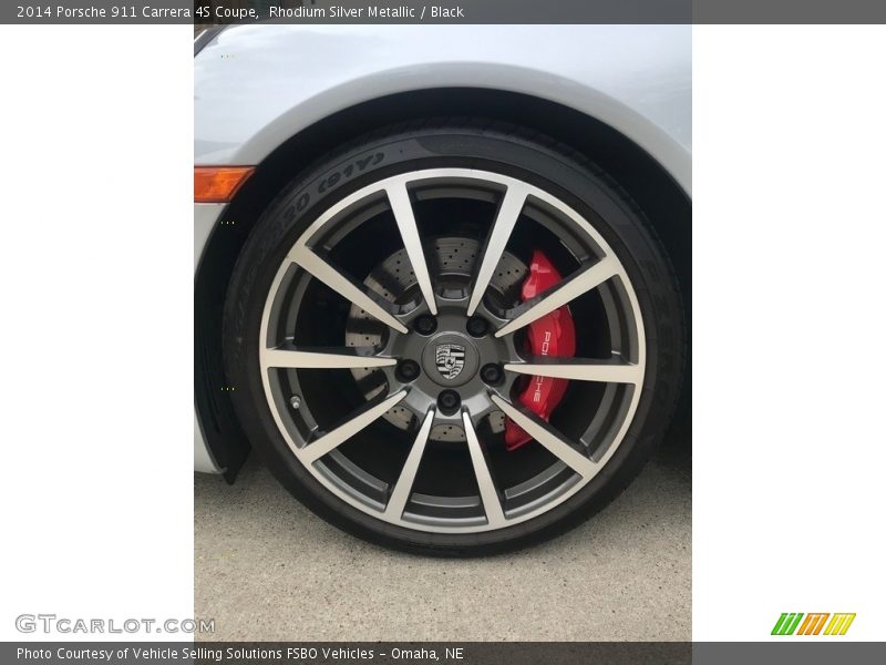  2014 911 Carrera 4S Coupe Wheel