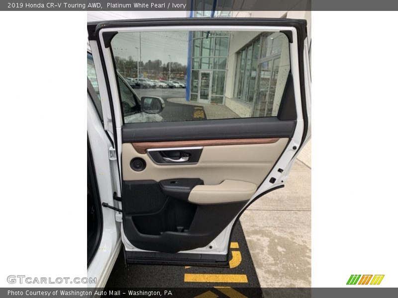Platinum White Pearl / Ivory 2019 Honda CR-V Touring AWD
