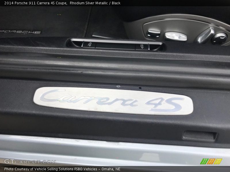  2014 911 Carrera 4S Coupe Logo