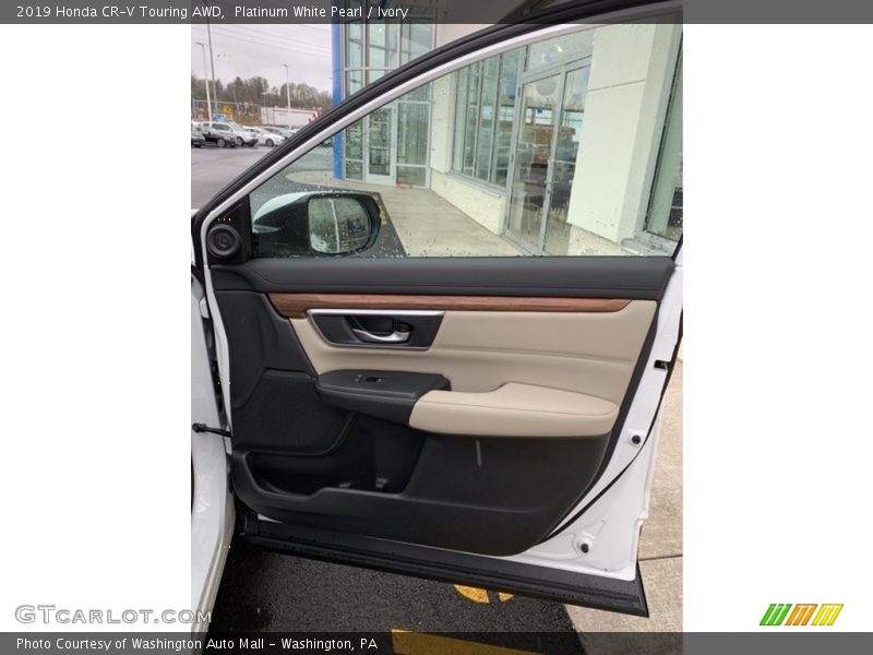 Platinum White Pearl / Ivory 2019 Honda CR-V Touring AWD