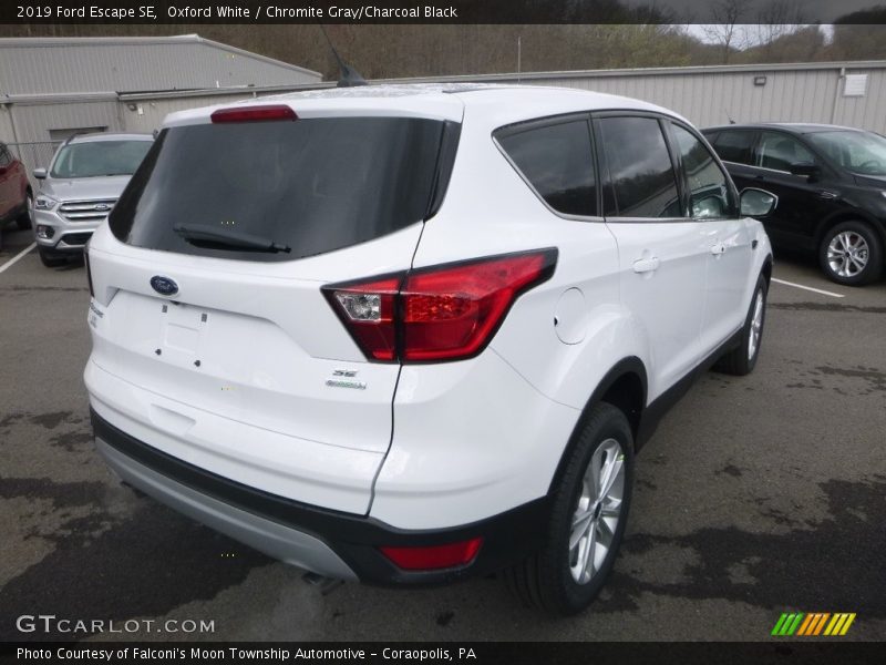 Oxford White / Chromite Gray/Charcoal Black 2019 Ford Escape SE