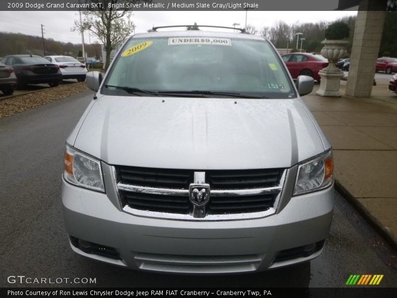 Bright Silver Metallic / Medium Slate Gray/Light Shale 2009 Dodge Grand Caravan SXT