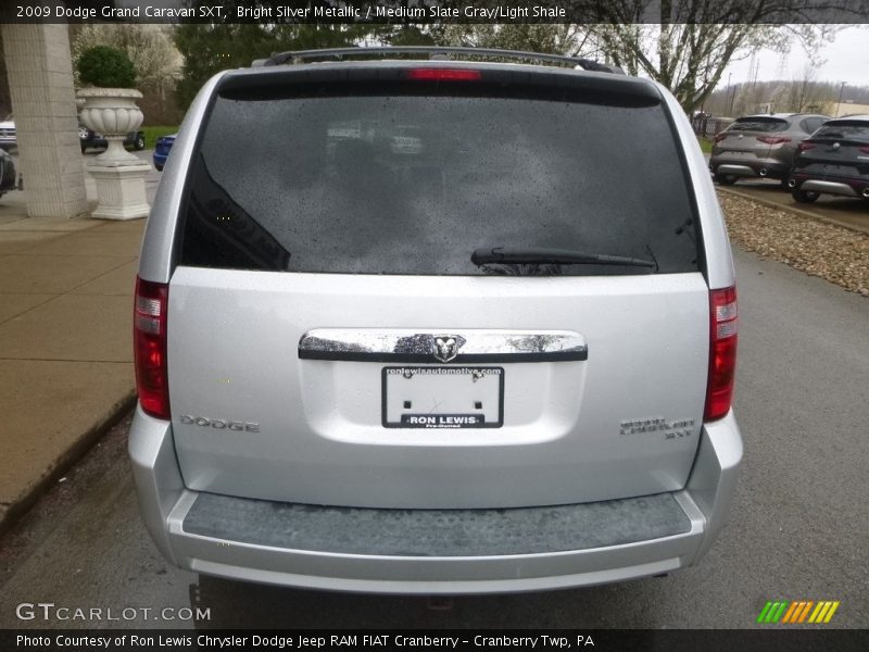 Bright Silver Metallic / Medium Slate Gray/Light Shale 2009 Dodge Grand Caravan SXT