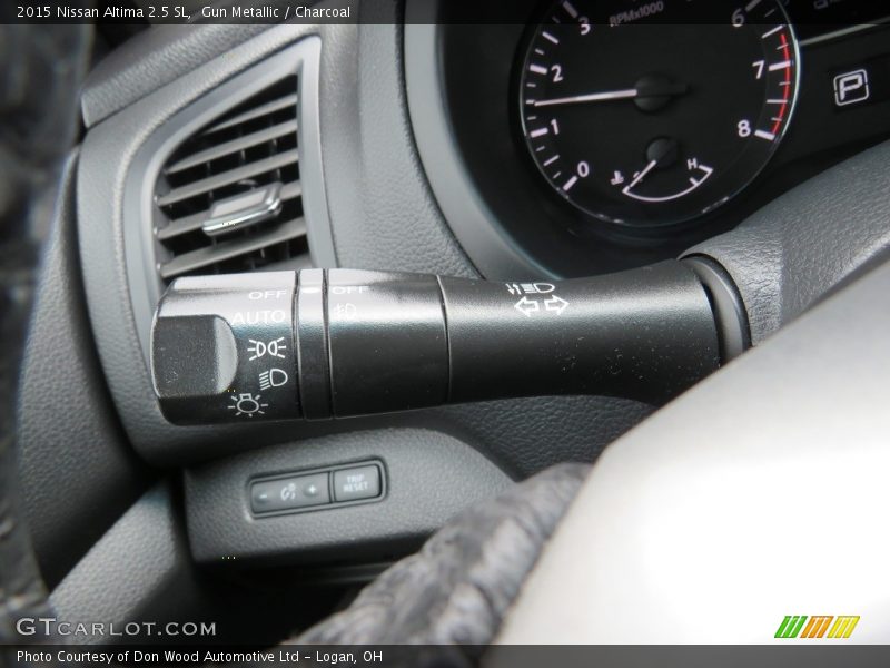 Gun Metallic / Charcoal 2015 Nissan Altima 2.5 SL