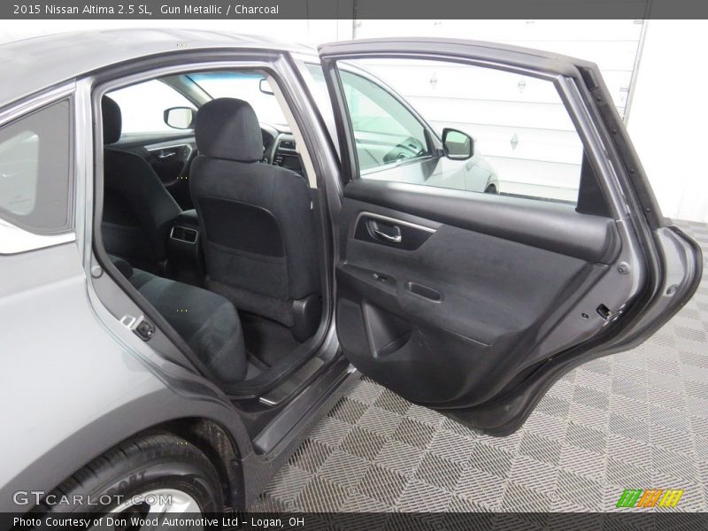 Gun Metallic / Charcoal 2015 Nissan Altima 2.5 SL