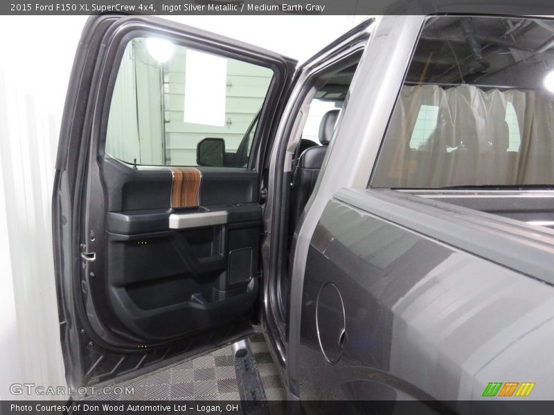 Ingot Silver Metallic / Medium Earth Gray 2015 Ford F150 XL SuperCrew 4x4