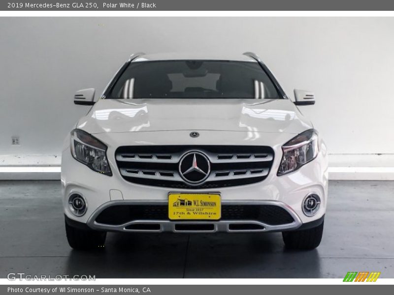 Polar White / Black 2019 Mercedes-Benz GLA 250