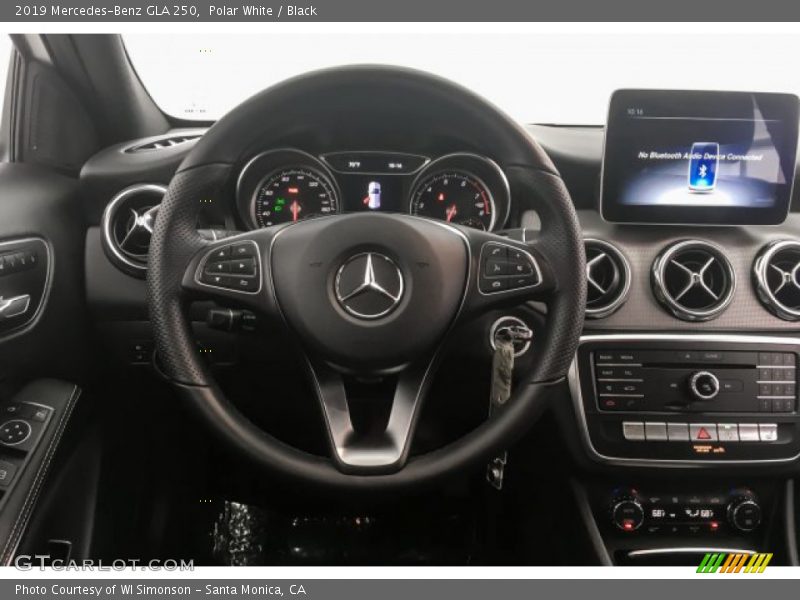Polar White / Black 2019 Mercedes-Benz GLA 250