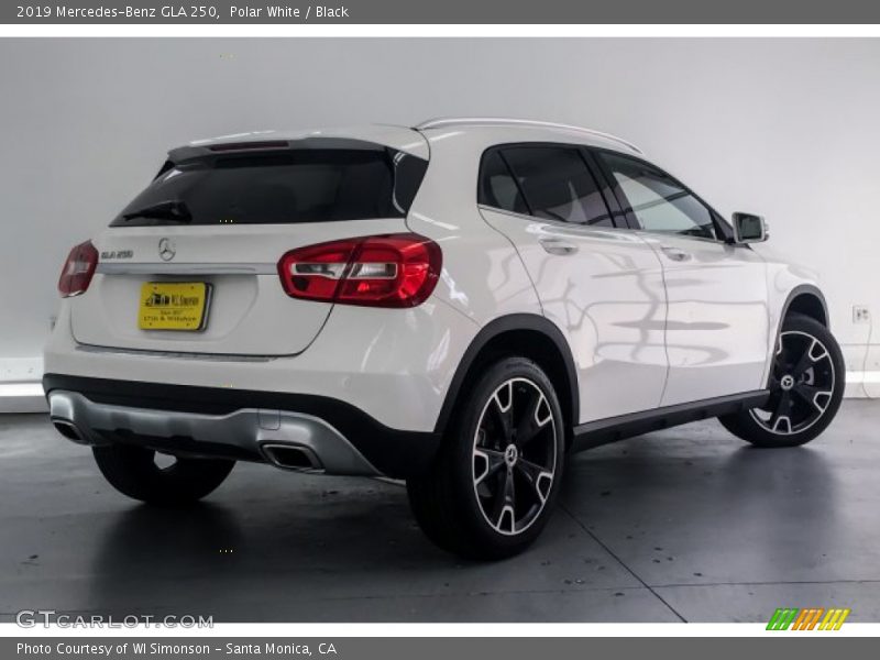 Polar White / Black 2019 Mercedes-Benz GLA 250