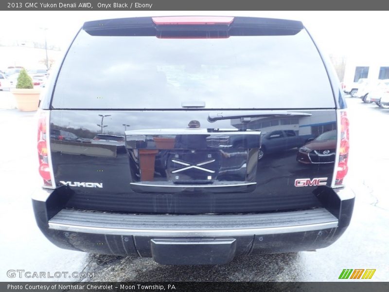 Onyx Black / Ebony 2013 GMC Yukon Denali AWD