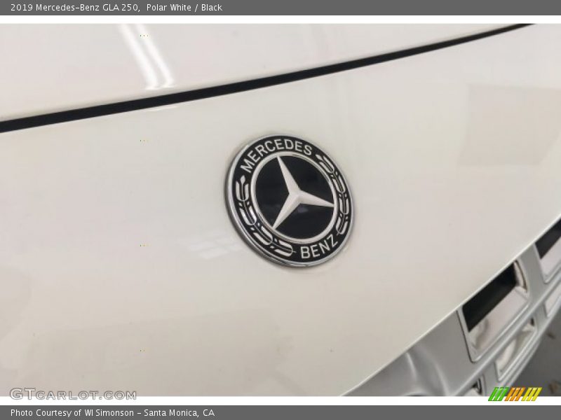 Polar White / Black 2019 Mercedes-Benz GLA 250