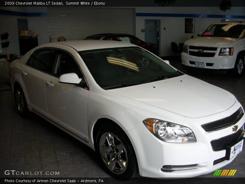 Summit White / Ebony 2009 Chevrolet Malibu LT Sedan