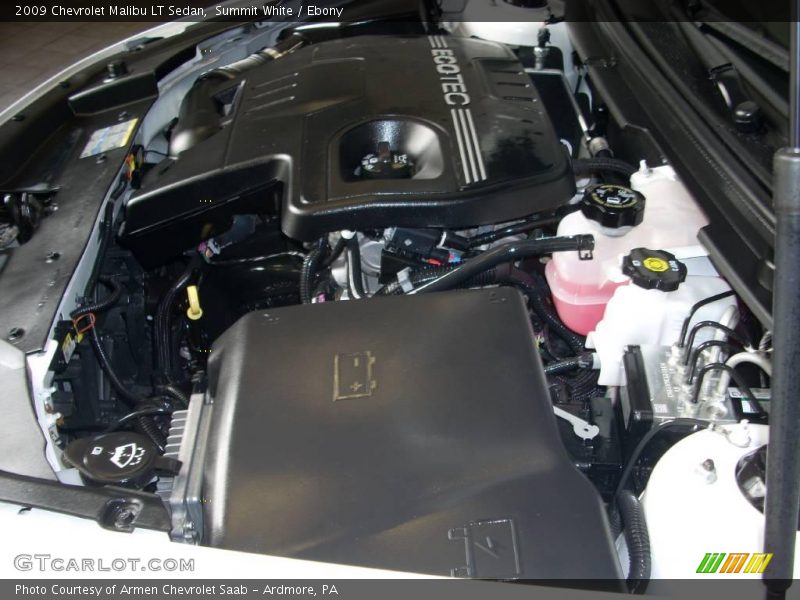 Summit White / Ebony 2009 Chevrolet Malibu LT Sedan