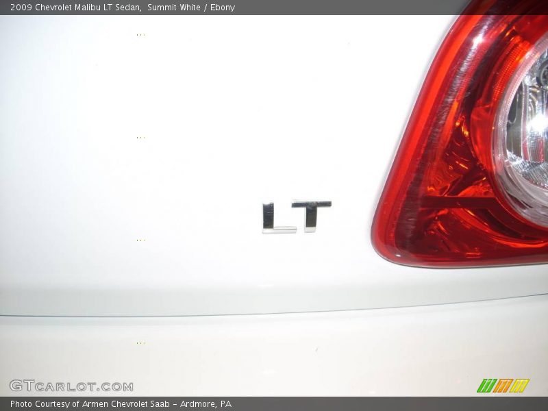 Summit White / Ebony 2009 Chevrolet Malibu LT Sedan