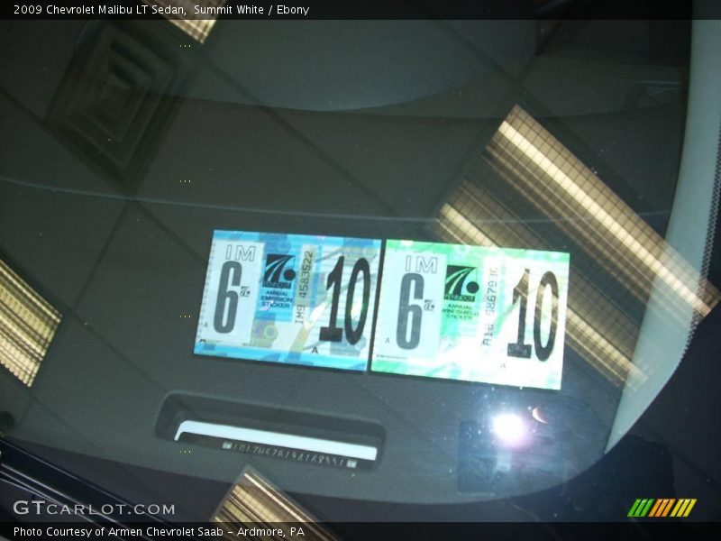 Summit White / Ebony 2009 Chevrolet Malibu LT Sedan