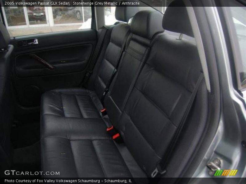 Stonehenge Grey Metallic / Anthracite 2005 Volkswagen Passat GLX Sedan