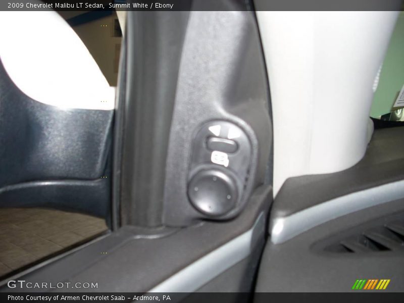 Summit White / Ebony 2009 Chevrolet Malibu LT Sedan