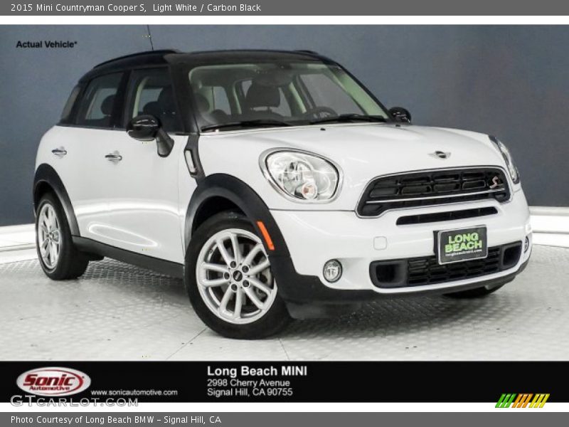Light White / Carbon Black 2015 Mini Countryman Cooper S