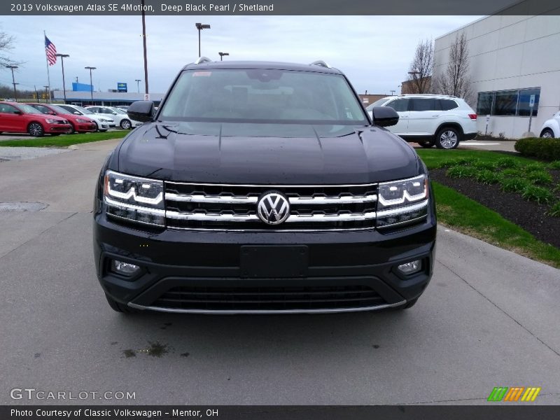 Deep Black Pearl / Shetland 2019 Volkswagen Atlas SE 4Motion