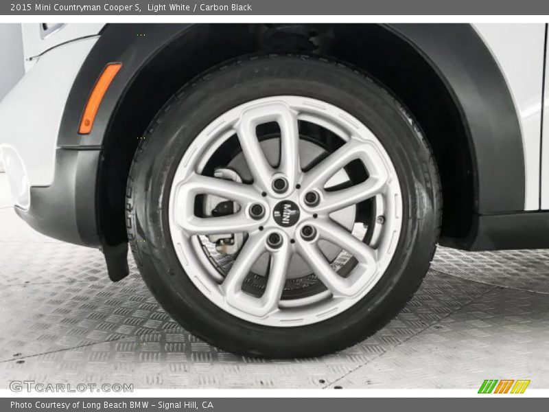 Light White / Carbon Black 2015 Mini Countryman Cooper S