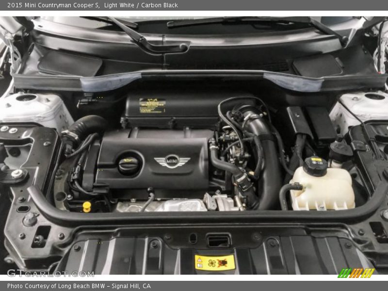 Light White / Carbon Black 2015 Mini Countryman Cooper S
