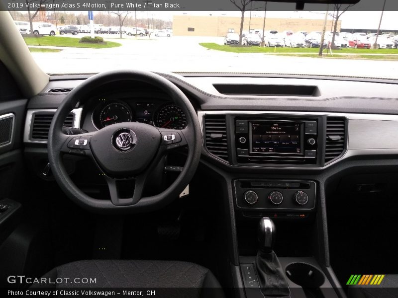Pure White / Titan Black 2019 Volkswagen Atlas S 4Motion