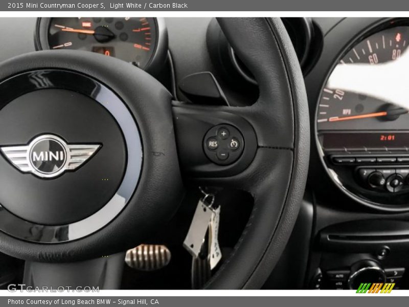 Light White / Carbon Black 2015 Mini Countryman Cooper S