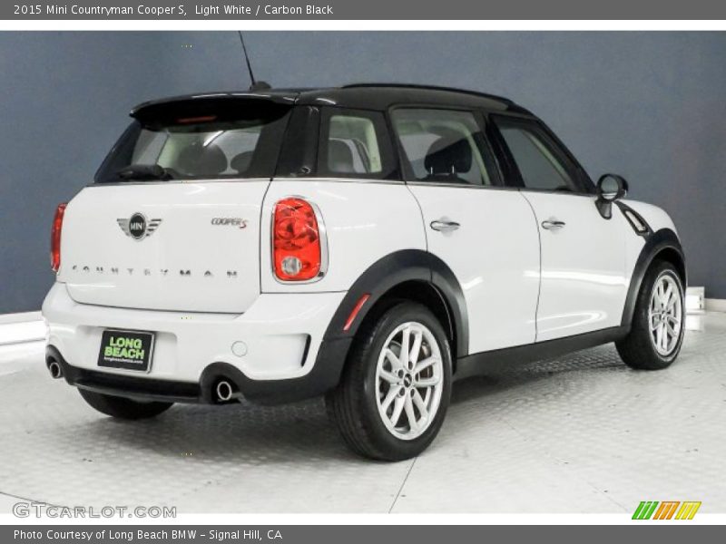 Light White / Carbon Black 2015 Mini Countryman Cooper S