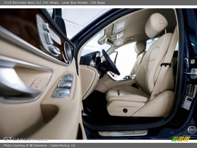 Lunar Blue Metallic / Silk Beige 2016 Mercedes-Benz GLC 300 4Matic