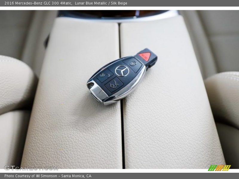 Lunar Blue Metallic / Silk Beige 2016 Mercedes-Benz GLC 300 4Matic
