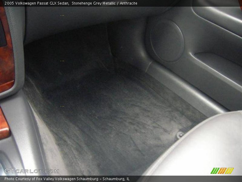 Stonehenge Grey Metallic / Anthracite 2005 Volkswagen Passat GLX Sedan