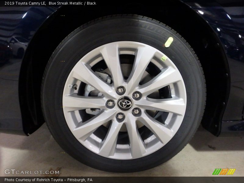 Blue Streak Metallic / Black 2019 Toyota Camry LE