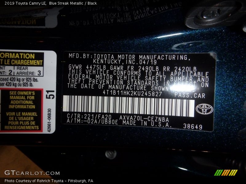 Blue Streak Metallic / Black 2019 Toyota Camry LE