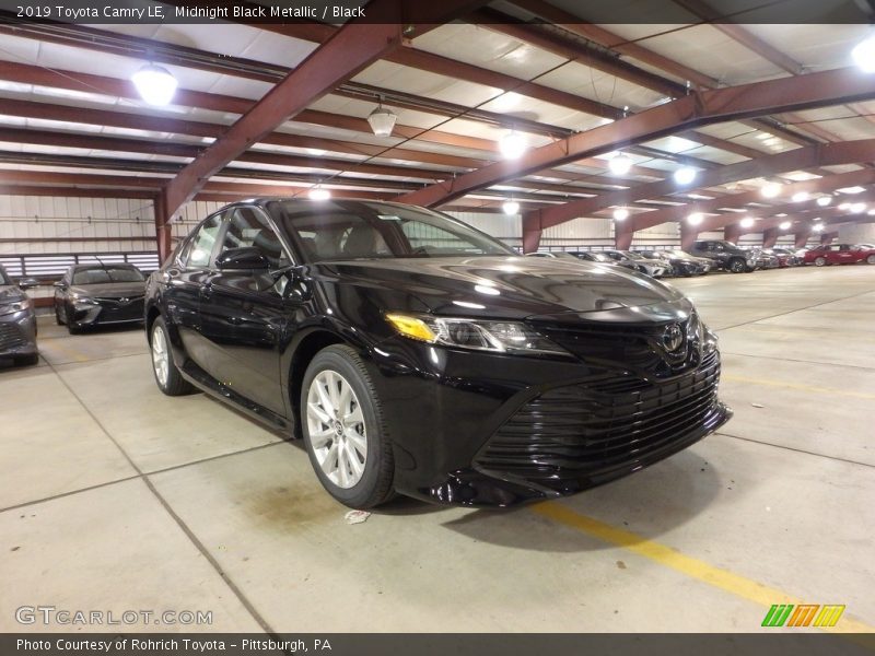 Midnight Black Metallic / Black 2019 Toyota Camry LE