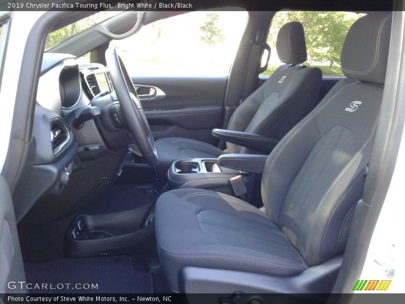Bright White / Black/Black 2019 Chrysler Pacifica Touring Plus