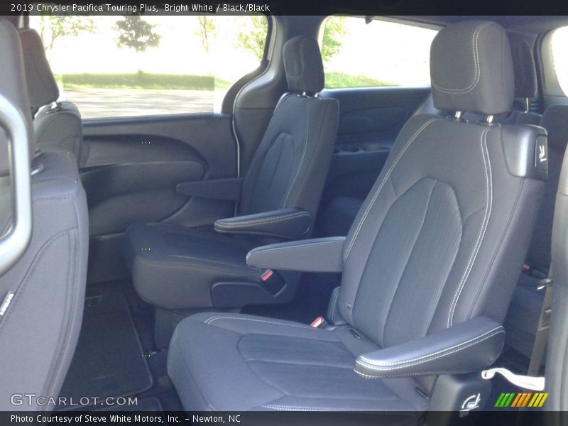 Bright White / Black/Black 2019 Chrysler Pacifica Touring Plus