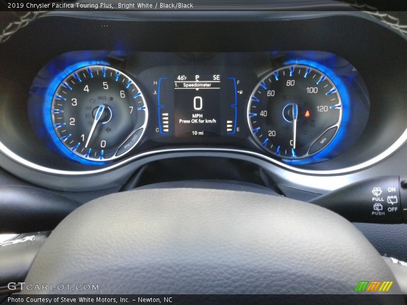 Bright White / Black/Black 2019 Chrysler Pacifica Touring Plus