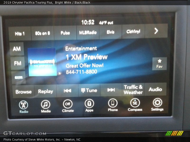 Bright White / Black/Black 2019 Chrysler Pacifica Touring Plus
