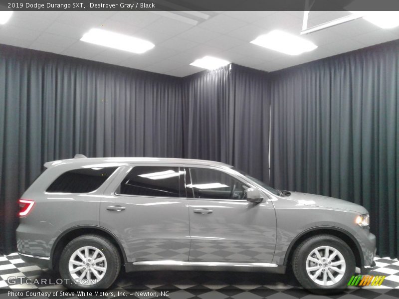 Destroyer Gray / Black 2019 Dodge Durango SXT