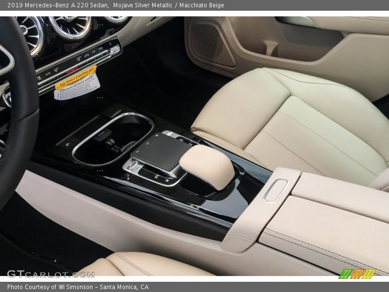 Mojave Silver Metallic / Macchiato Beige 2019 Mercedes-Benz A 220 Sedan